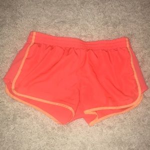 🧡Orange athletic shorts!